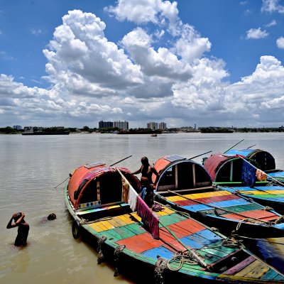 Bathing in the Ganges river. Photo: Rabin Chakrabarti